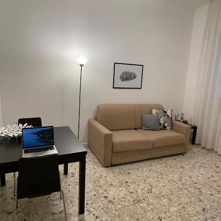 Casa Lia 47 Apartment Viareggio Ngoại thất bức ảnh